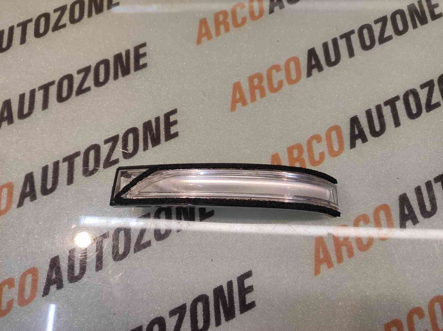 SIDE MIRROR INDICATOR I10 I20 T2 LEFT HYU