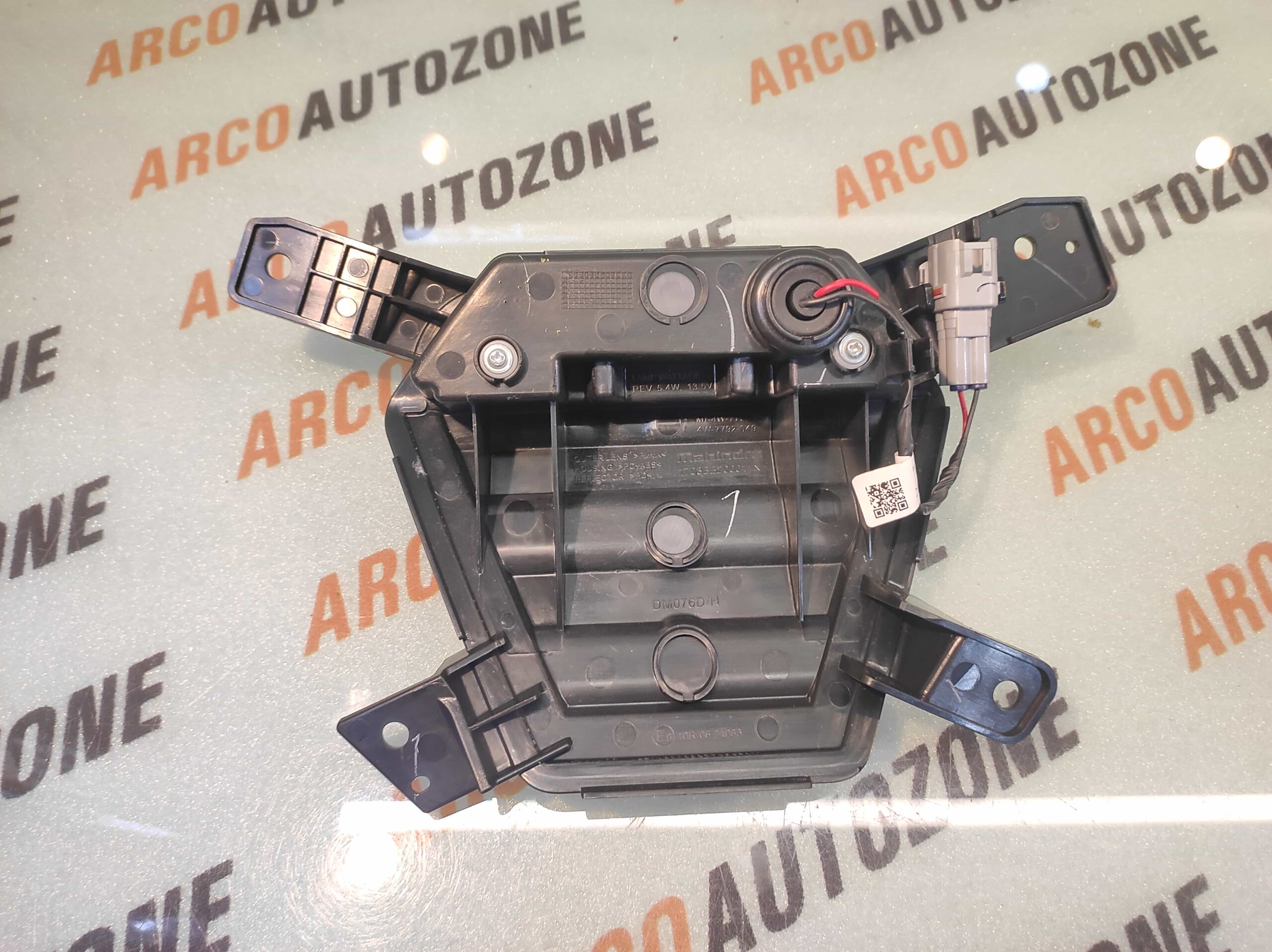 REAR BUMPER LIGHT BE6E CENTRE MAH 1703BB200011N