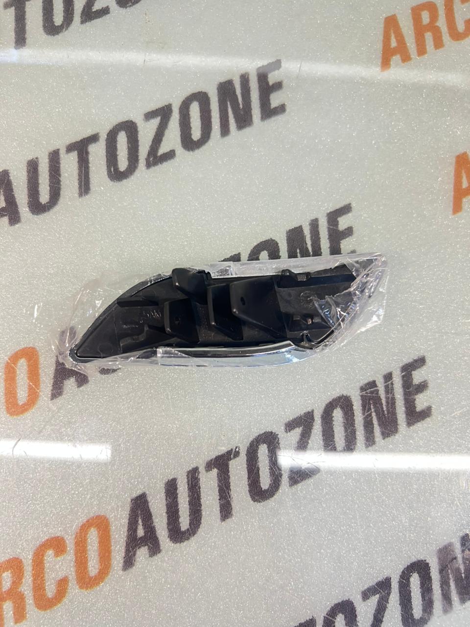 WASHER CAP SUPERB 2ND GEN LEFT CHROME IMP 3TD955109