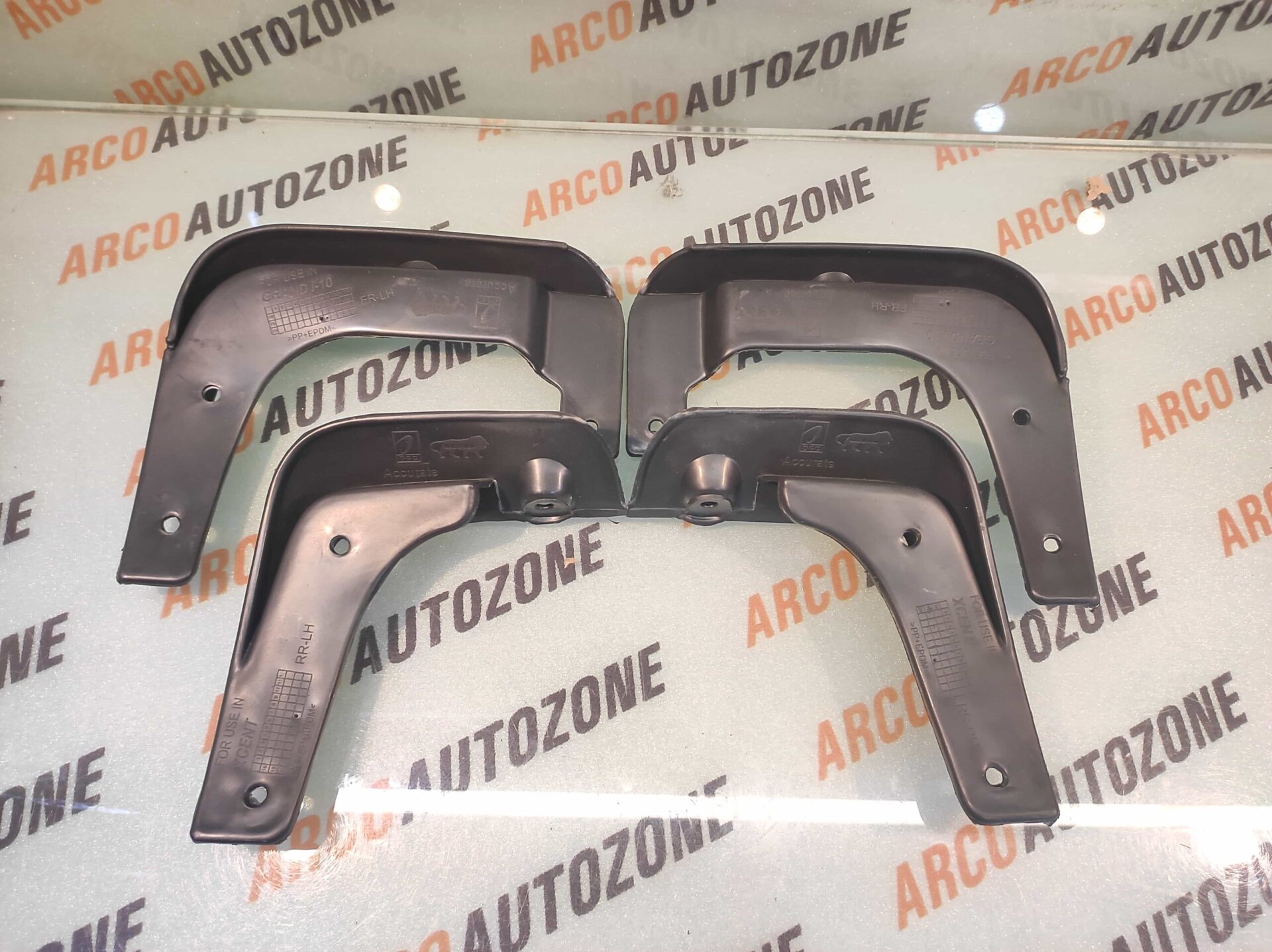 MUD FLAP XCENT ACC HY037117