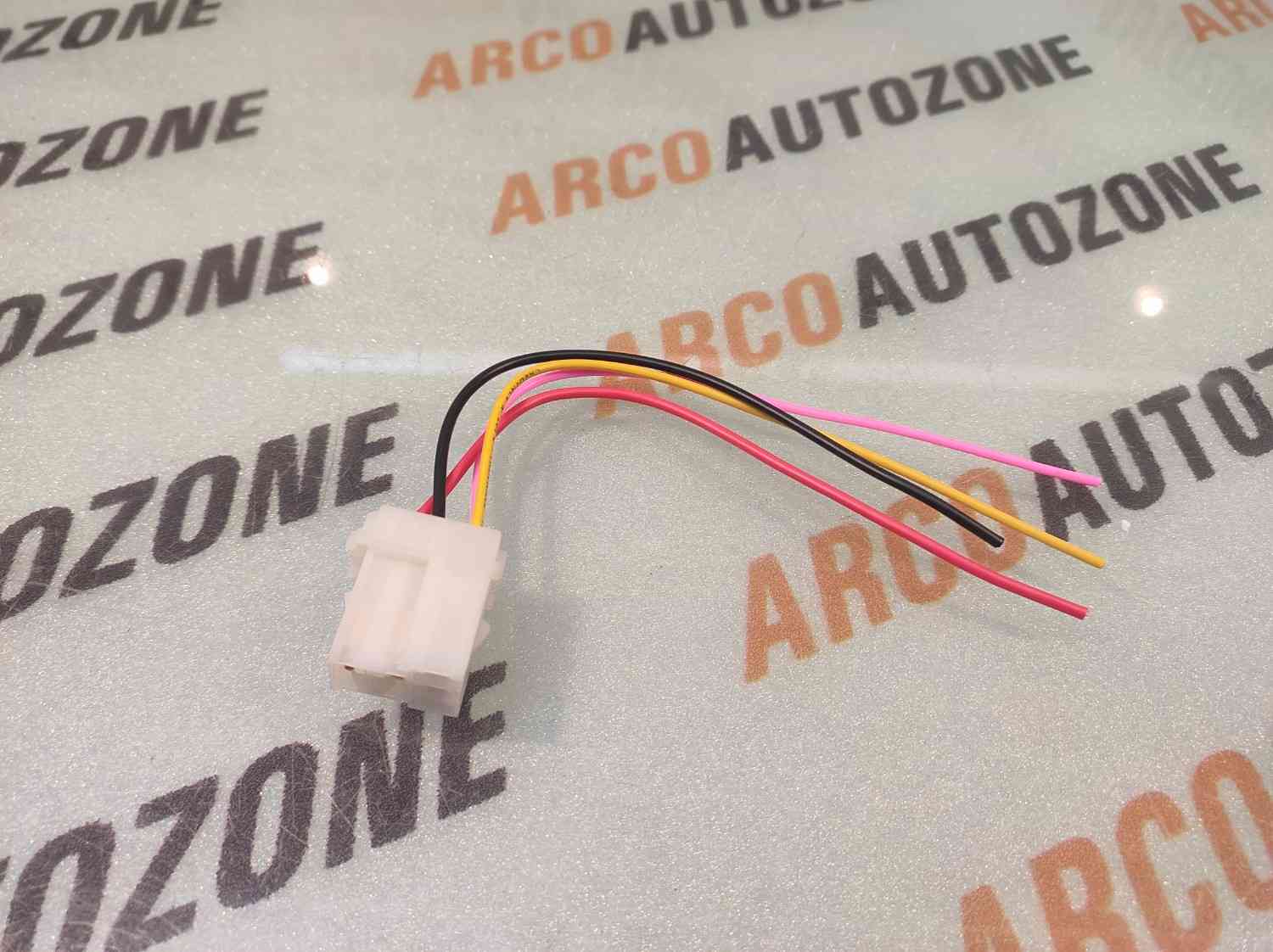 ELECTRONIC COMPONENTS WIRING HARNESS COUPLER MICRO RELAY FEMALE 4 PIN