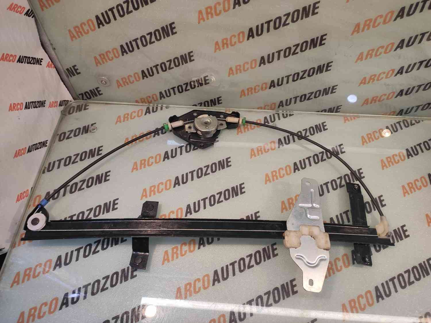 GLASS MACHINE SAFARI DICOR FRONT RIGHT IND 269972500183