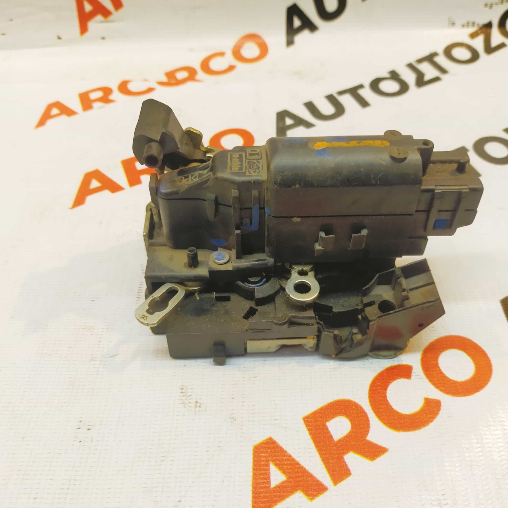 DOOR LATCH DUSTER REAR RIGHT IMP
