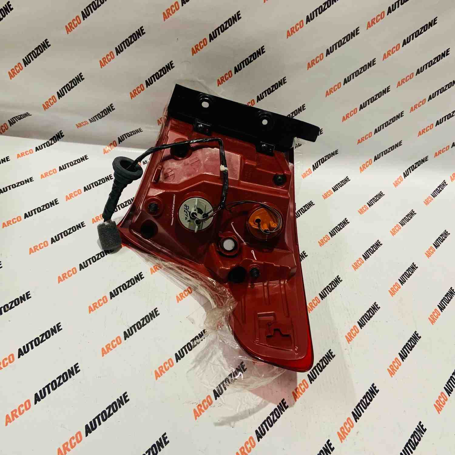 LIGHTING TAIL LIGHT XCENT T2 LEFT HYU 92401B4700