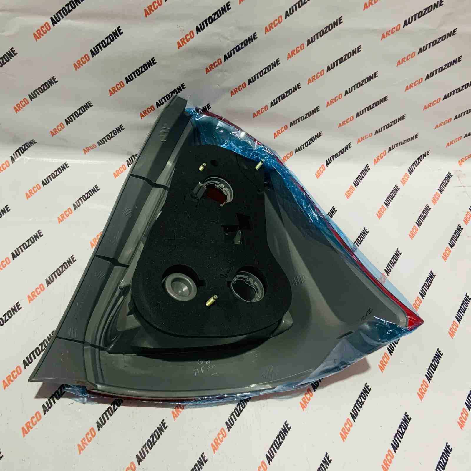 LIGHTING TAIL LIGHT ETIOS T1 LEFT LUMAX 072RCUEL
