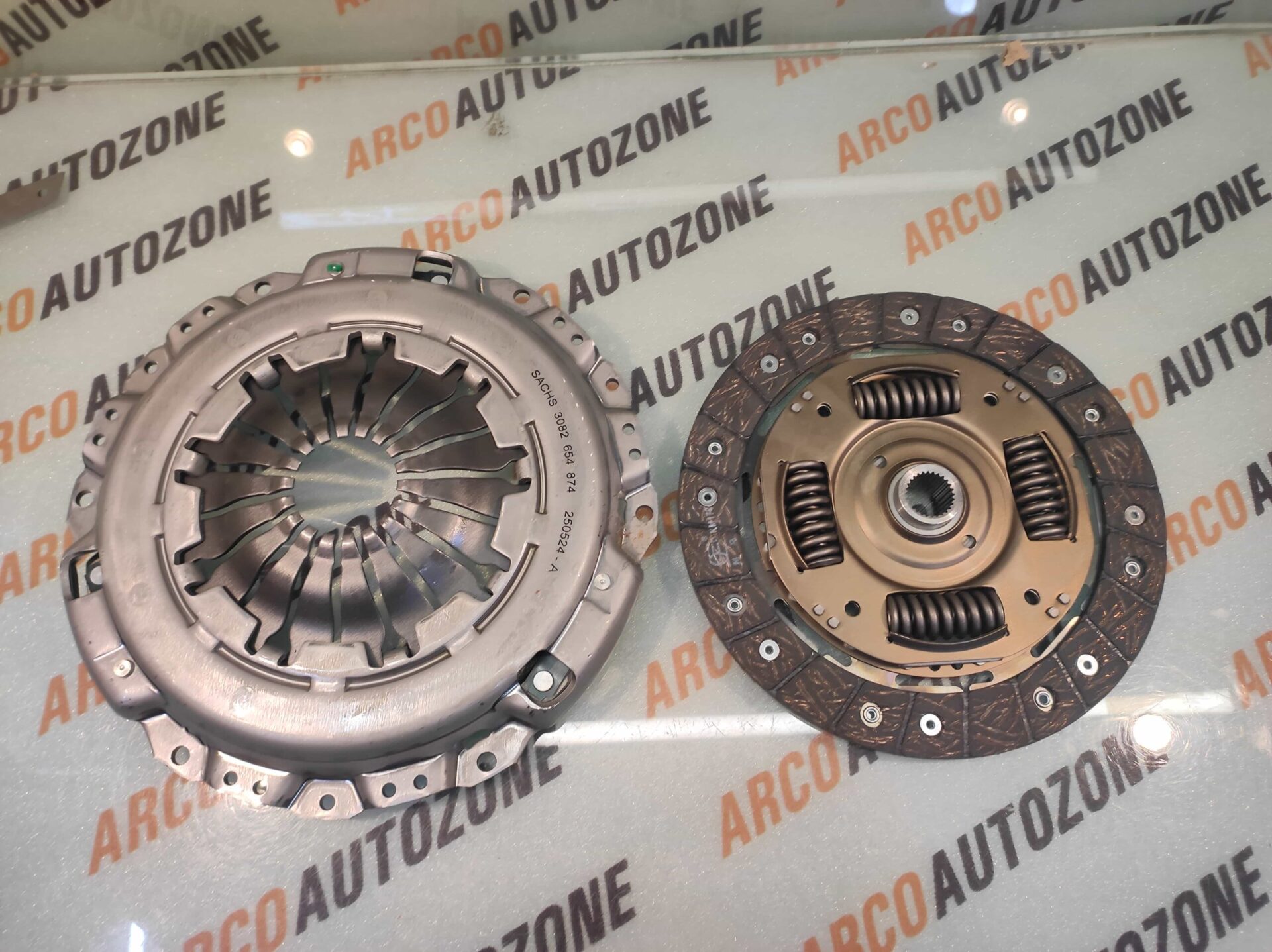CLUTCH SET POLO FABIA 1.2L DIESEL SACH 3000954662