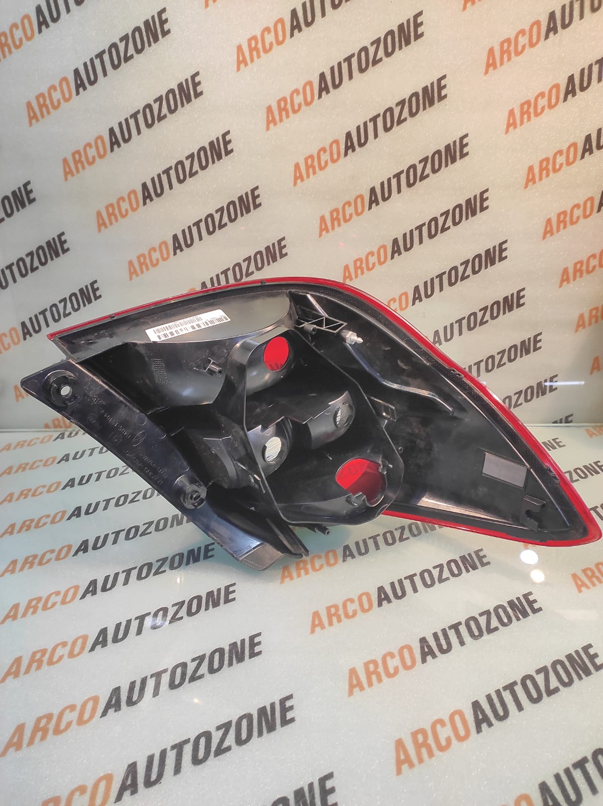 LIGHTING TAIL LIGHT FIGO TITANIUM RIGHT FORD E4B513404A