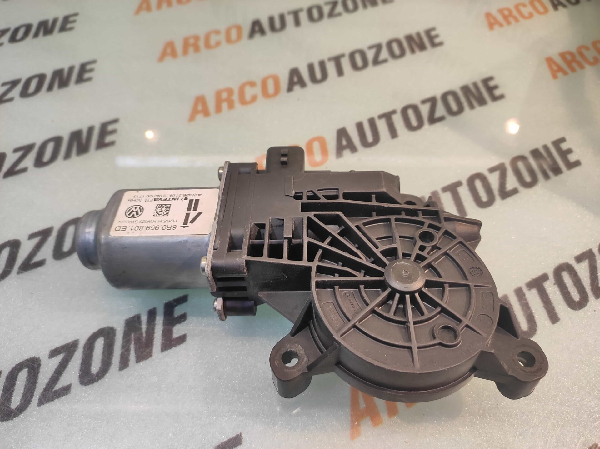 POWER WINDOW MOTOR POLO VENTO RAPID AMEO 14 PIN FRONT LEFT USED 6R0959801ED