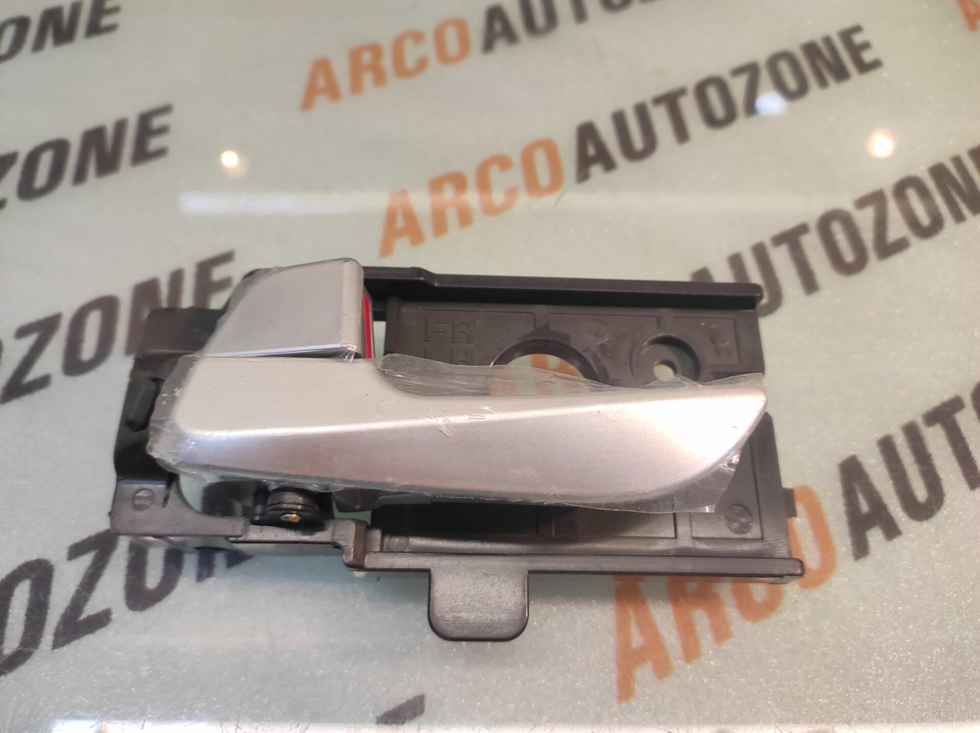 RC LEVER INNER HANDLE GRAND XCENT SILVER FRONT LEFT CI 263L