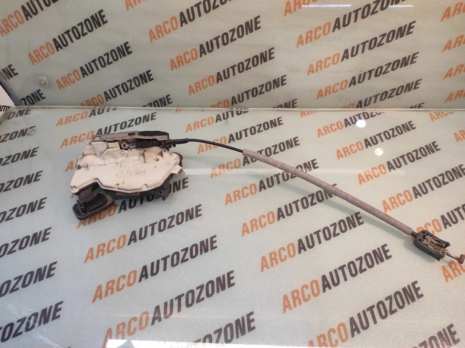 DOOR LATCH POLO VENTO RAPID AMEO FRONT LEFT USED 6RF837015F