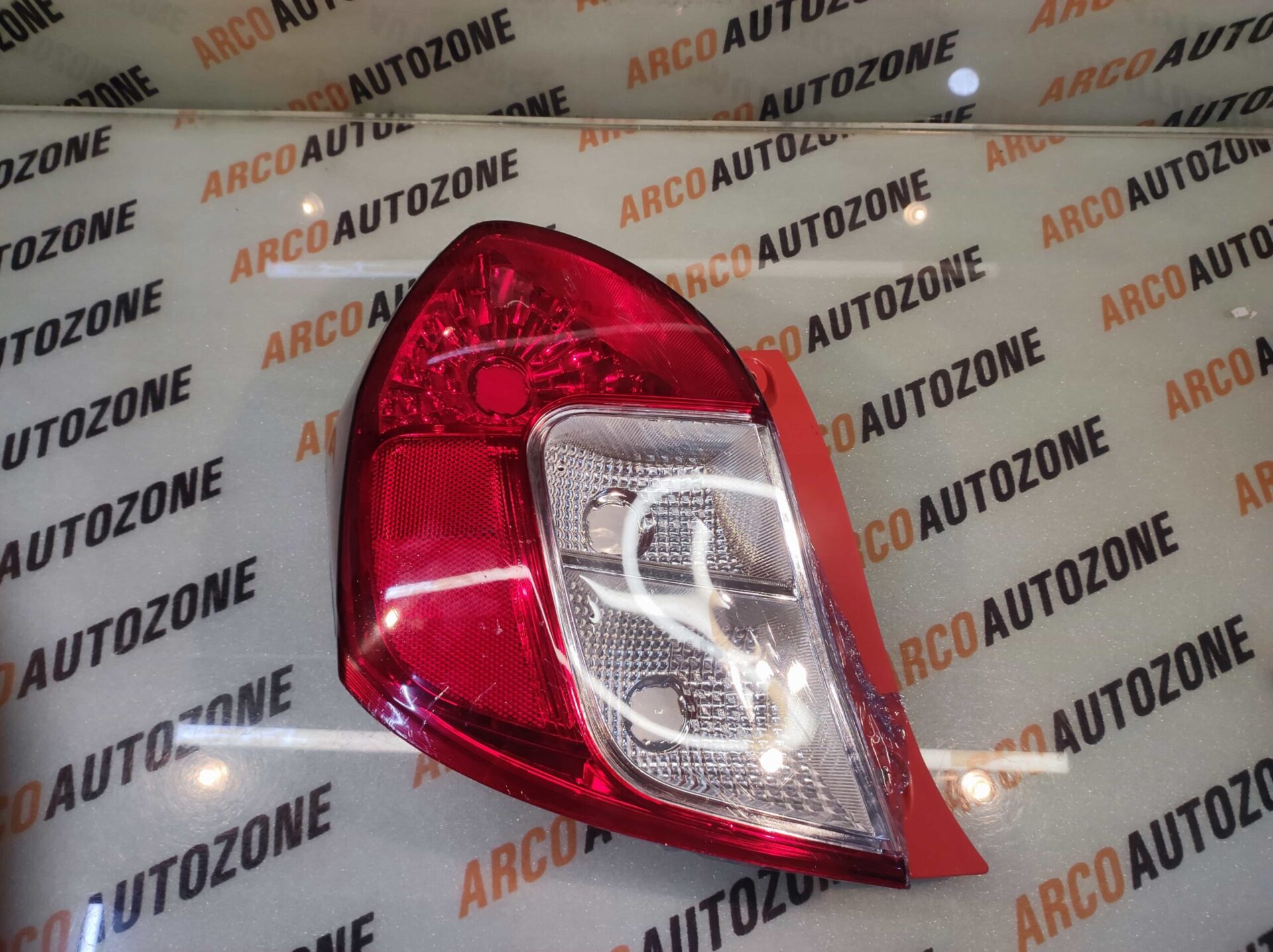 LIGHTING TAIL LIGHT CELERIO LEFT LUMAX 127RCUCLRL