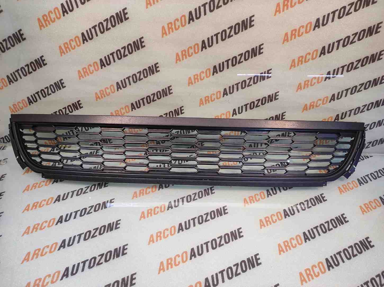 LOWER GRILL POLO T1 BLACK ACC VW001109