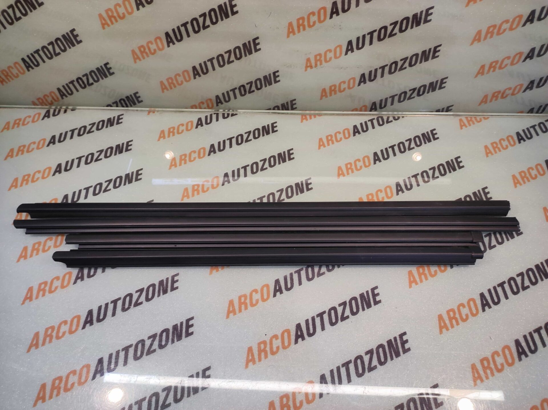 BODY OUTER WEATHERSTRIP OUTER GARNISH ALTO 800 SET 83811M53M00