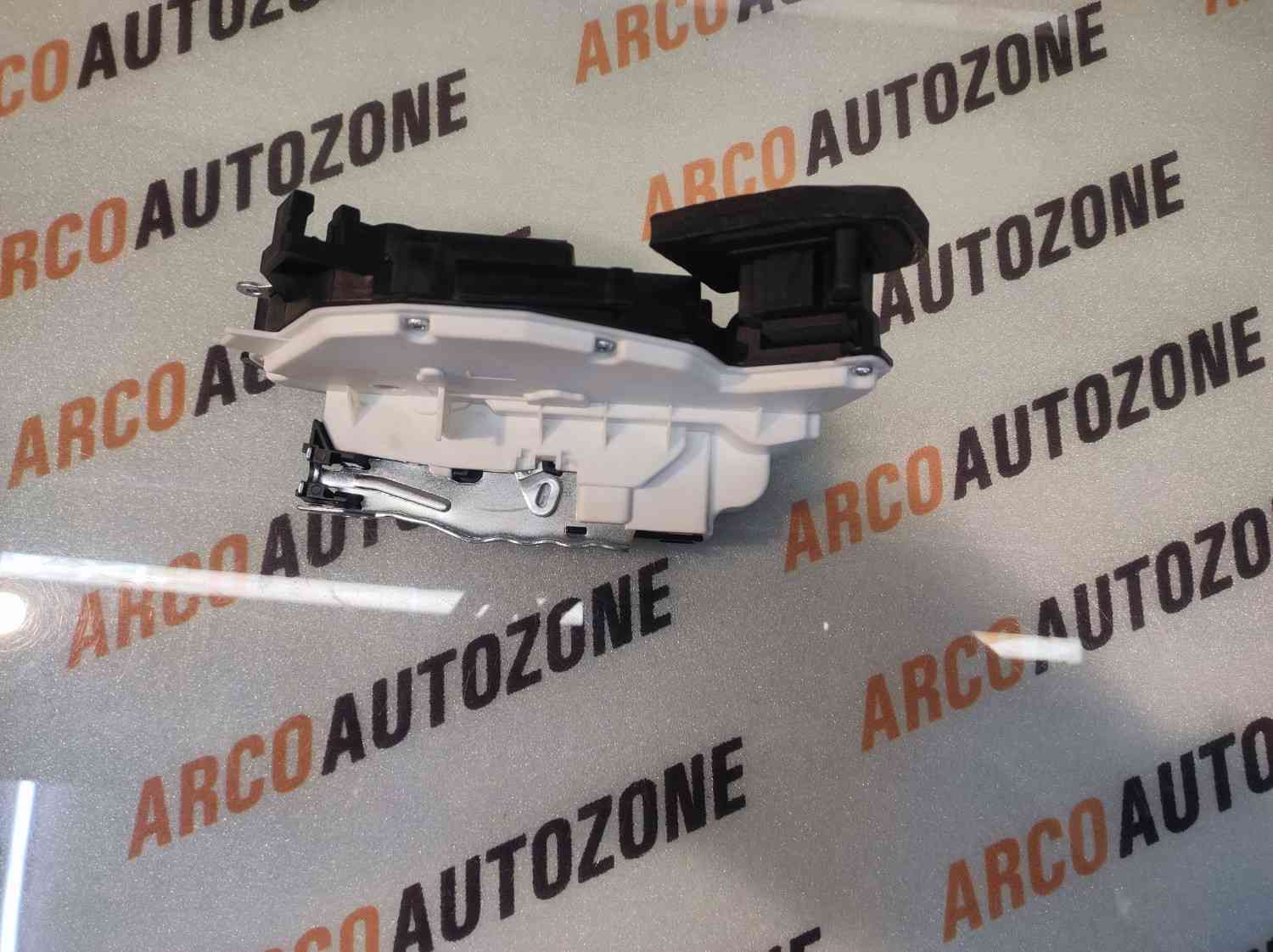 DOOR LATCH POLO VENTO FRONT LEFT IMP 6R0827506B