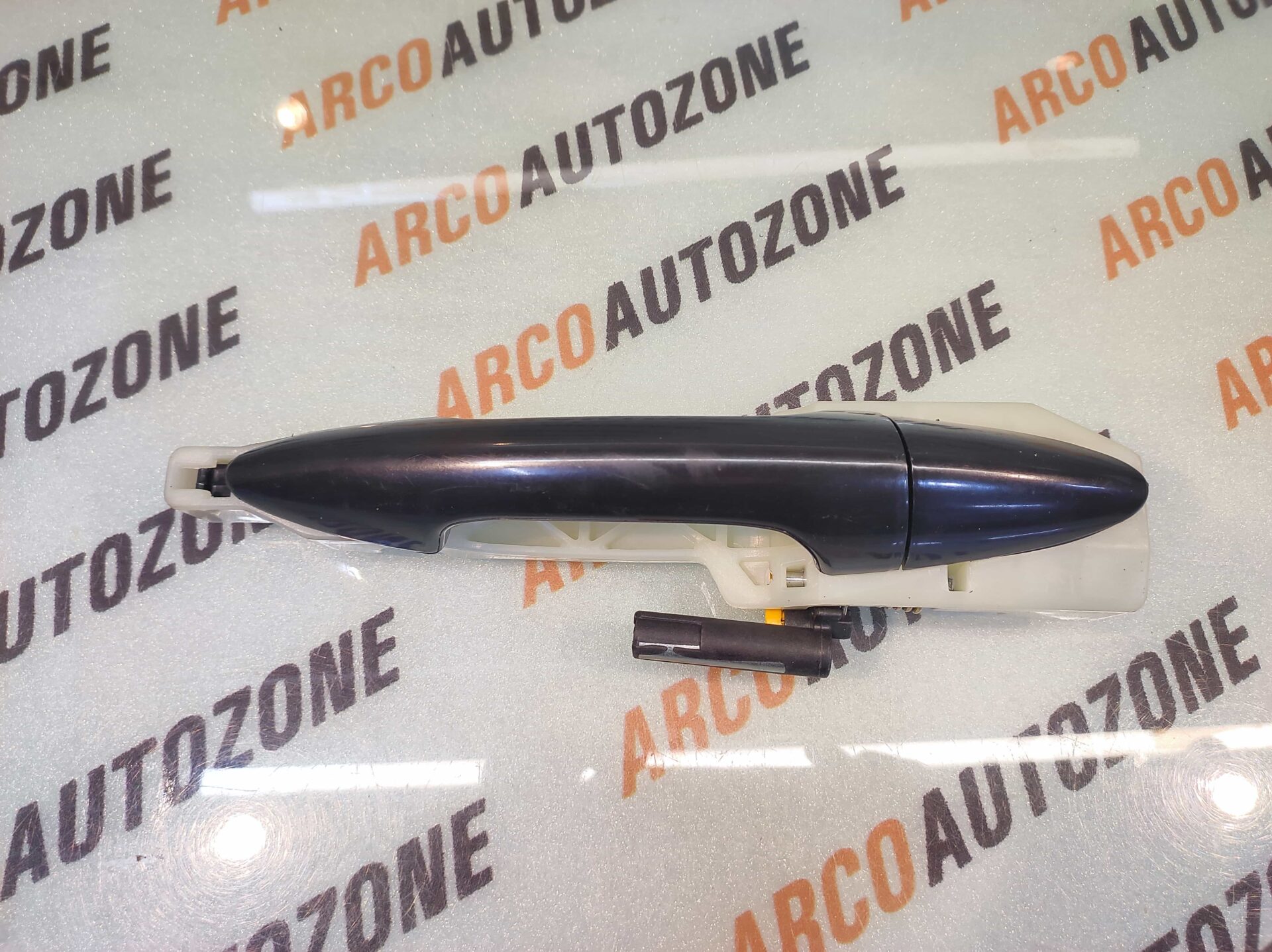 OUTER HANDLE WITH BRACKET VERNA 12 REAR RIGHT CI268