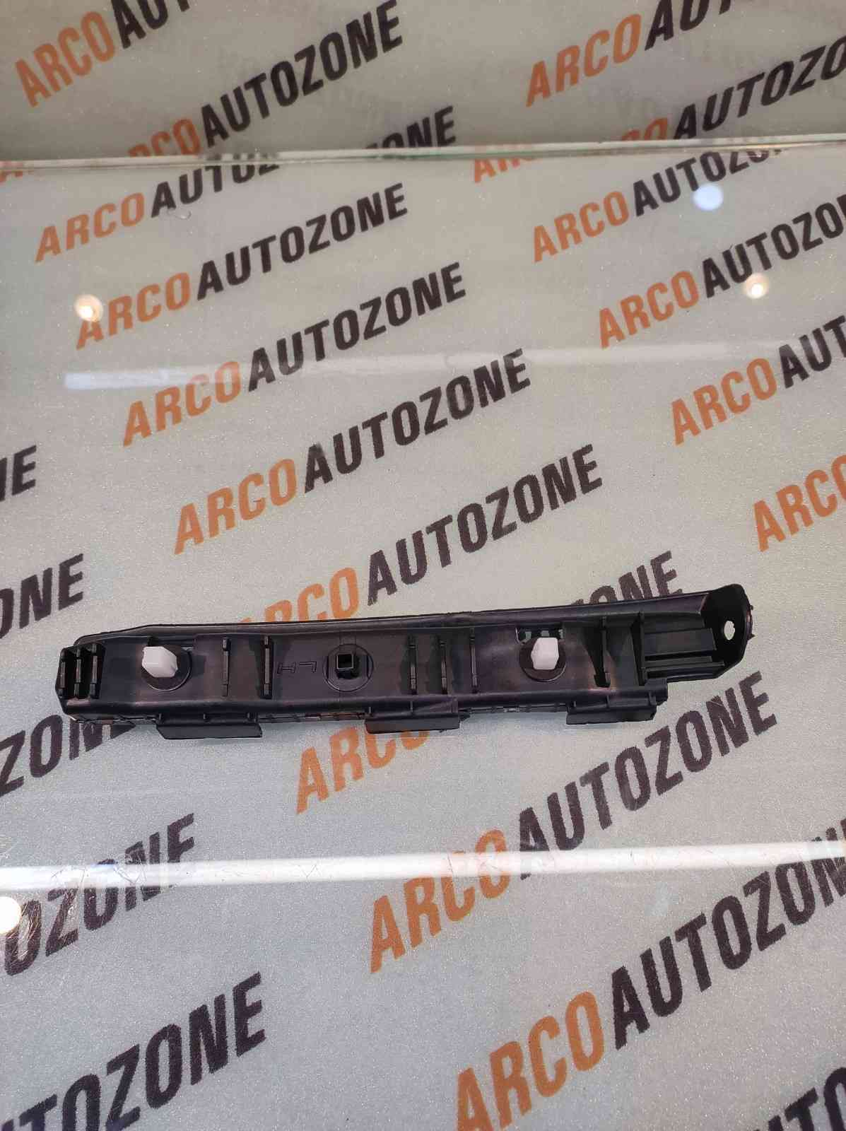 REAR BUMPER BRACKET I20 T1 T2 LEFT HYU 866131J500