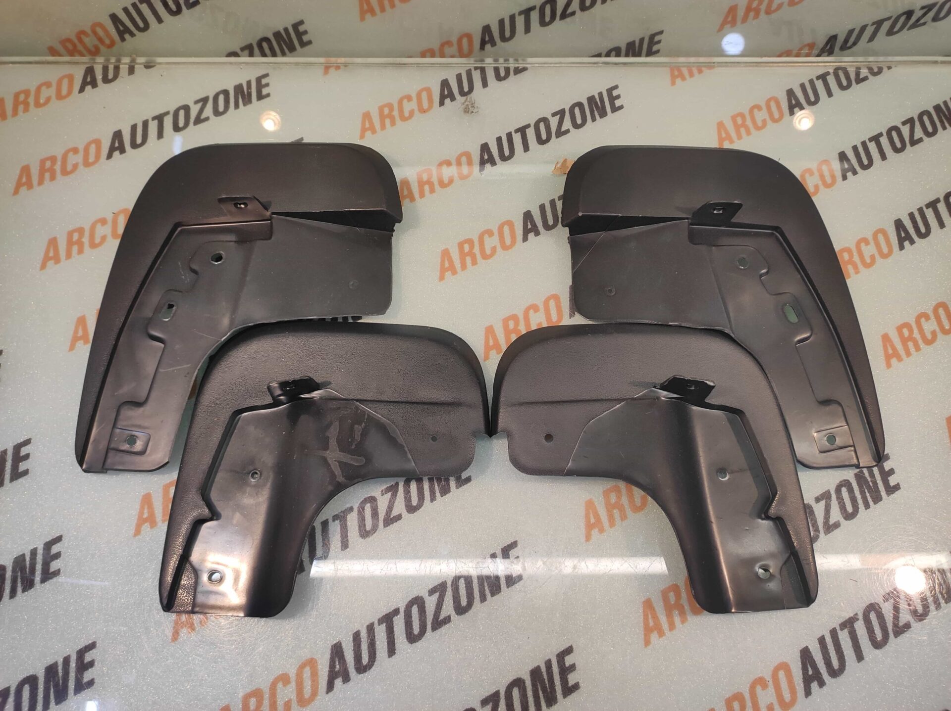 MUD FLAP VIRTUS IND