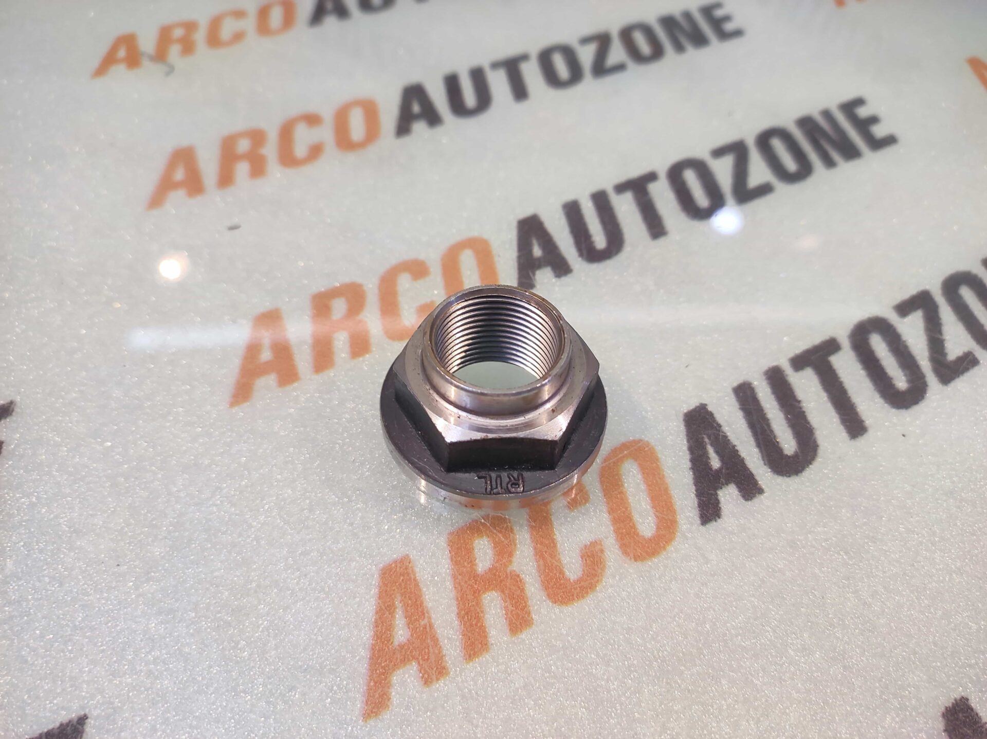 AXLE NUT GRAND XCENT 32MM IND