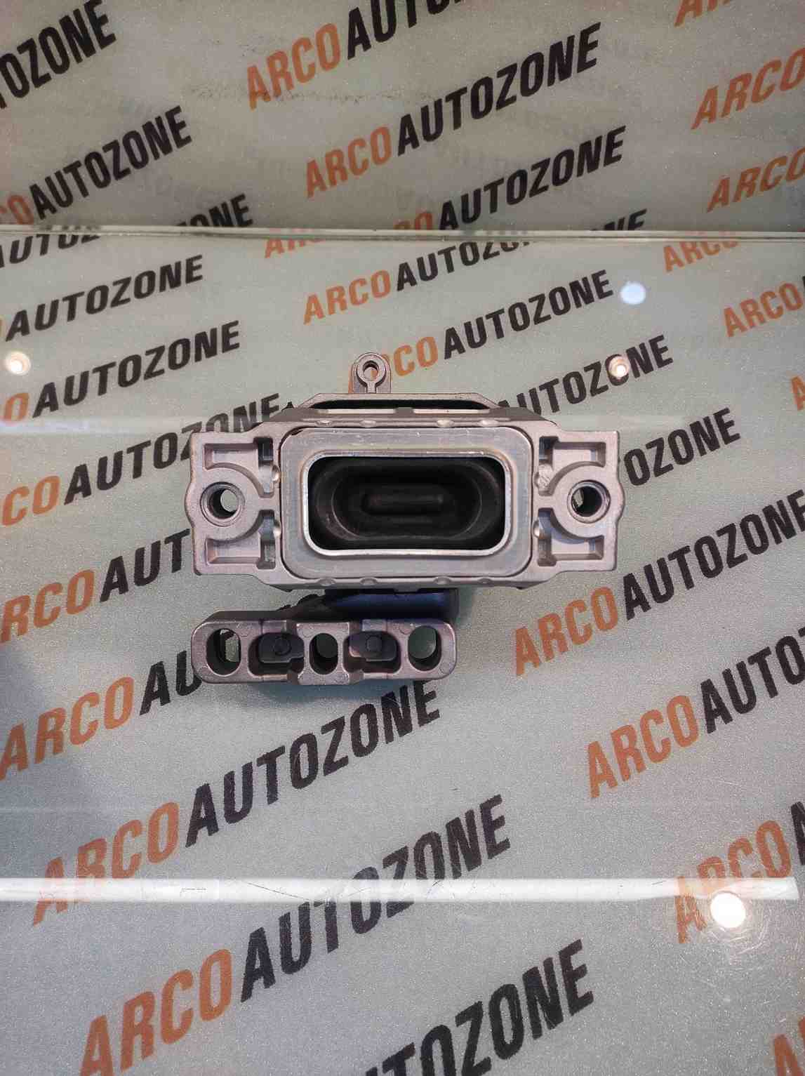ENGINE MOUNTING LEFT LAURA JETTA AUTOEQUIP CODE 83