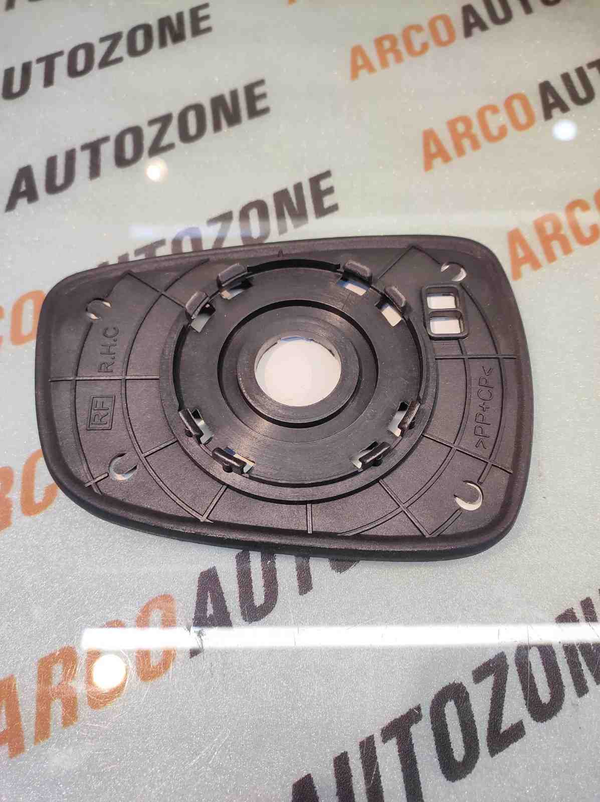SUB MIRROR VERNA 12 RIGHT FOX HI008RH