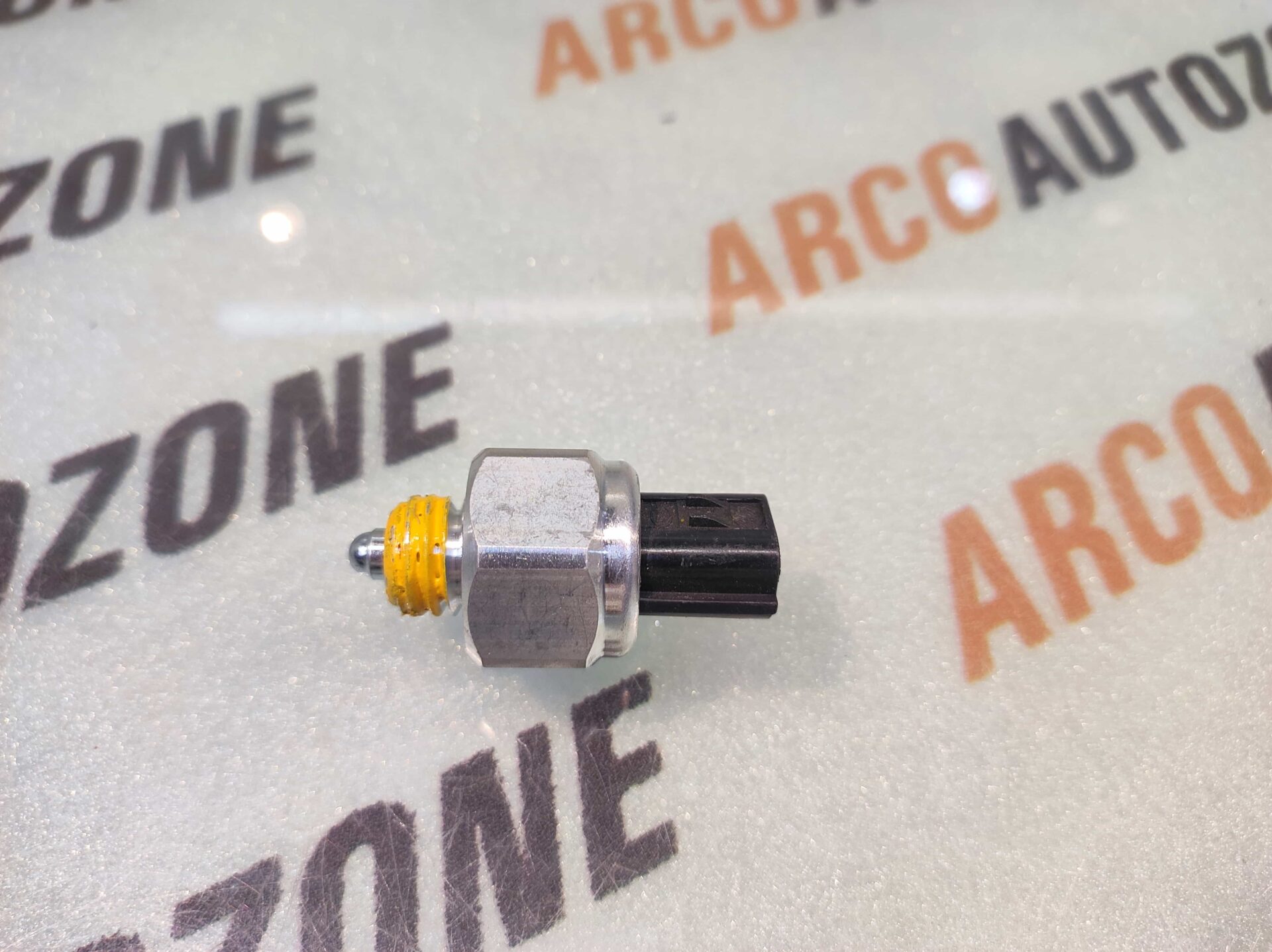 REV LIGHT SWITCH I20 VERNA ACCENT IMP 9386039003