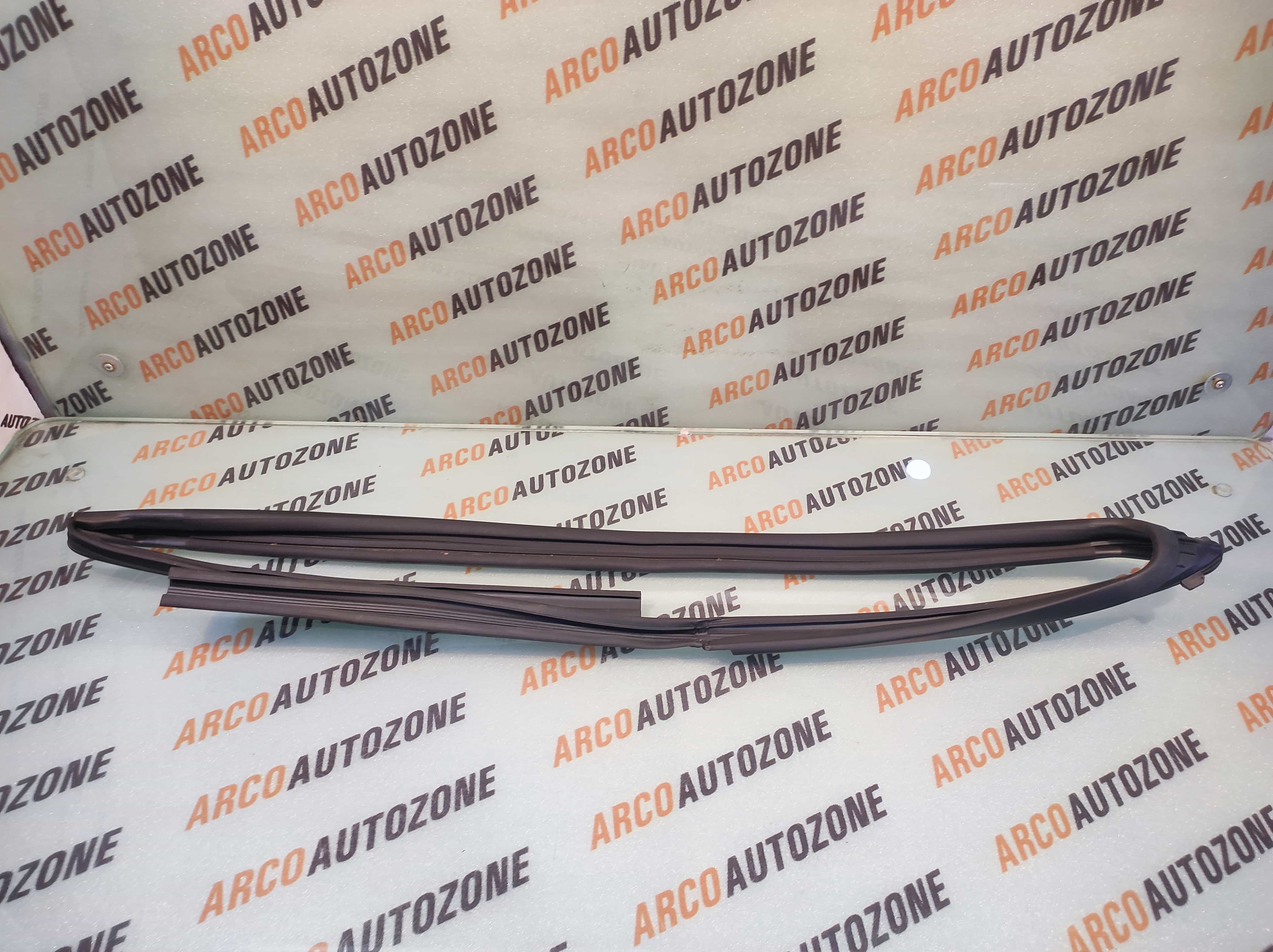 RUN CHANNEL RUBBER DZIRE 18 FRONT RIGHT IMP