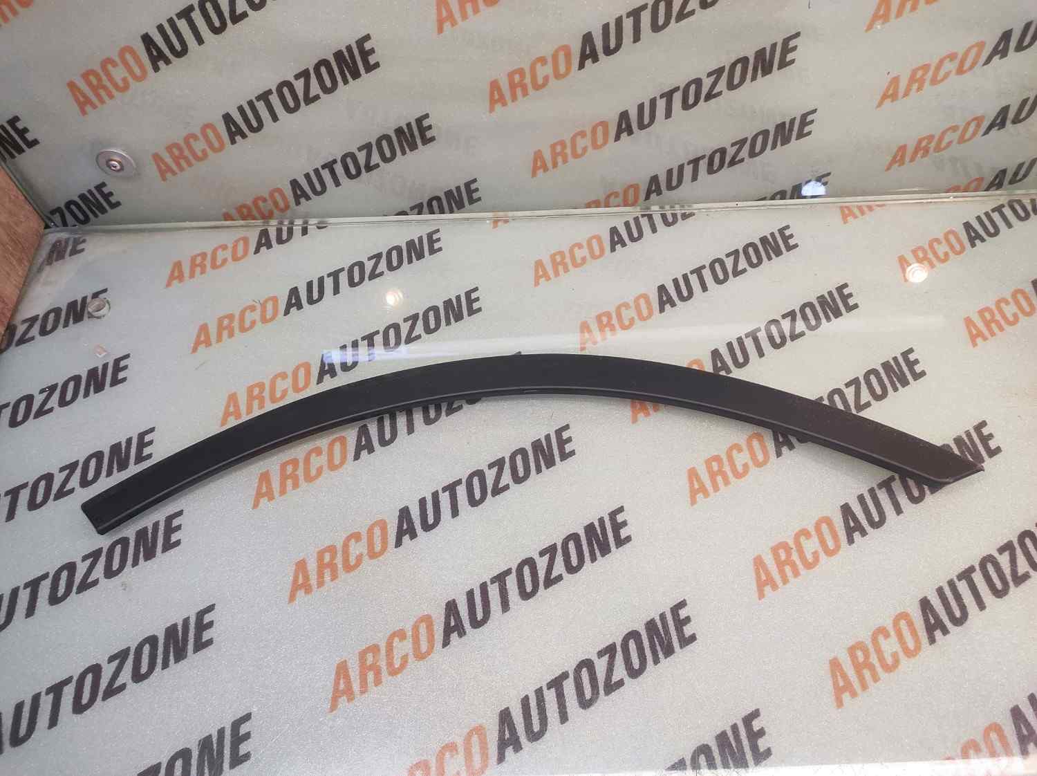 DOOR BIDING NEXON 23 REAR LEFT TATA 546473700105