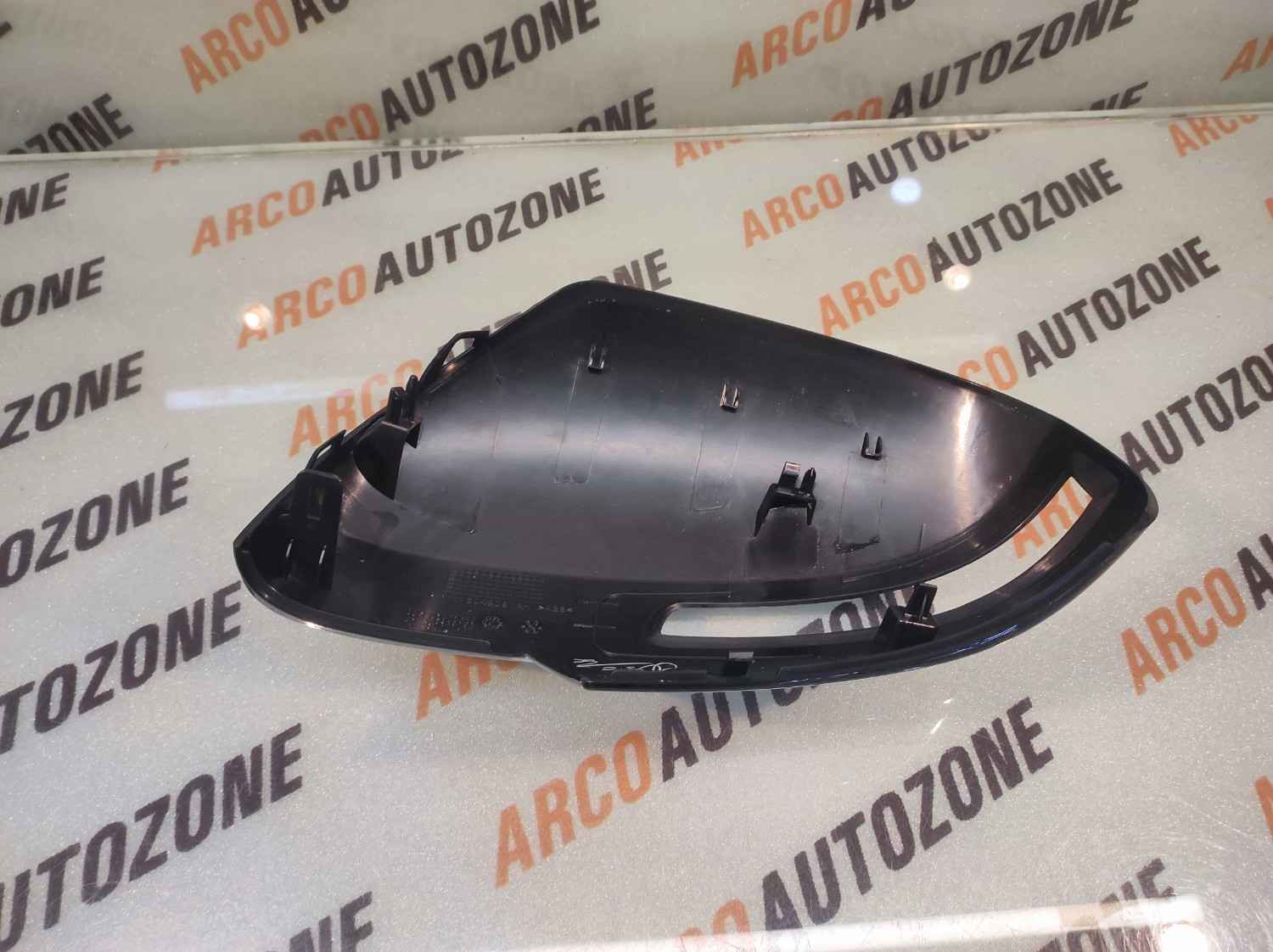 SIDE MIRROR COVER SWIFT 2016 WITH IND RIGHT MGP 84718M74LEO 5PK