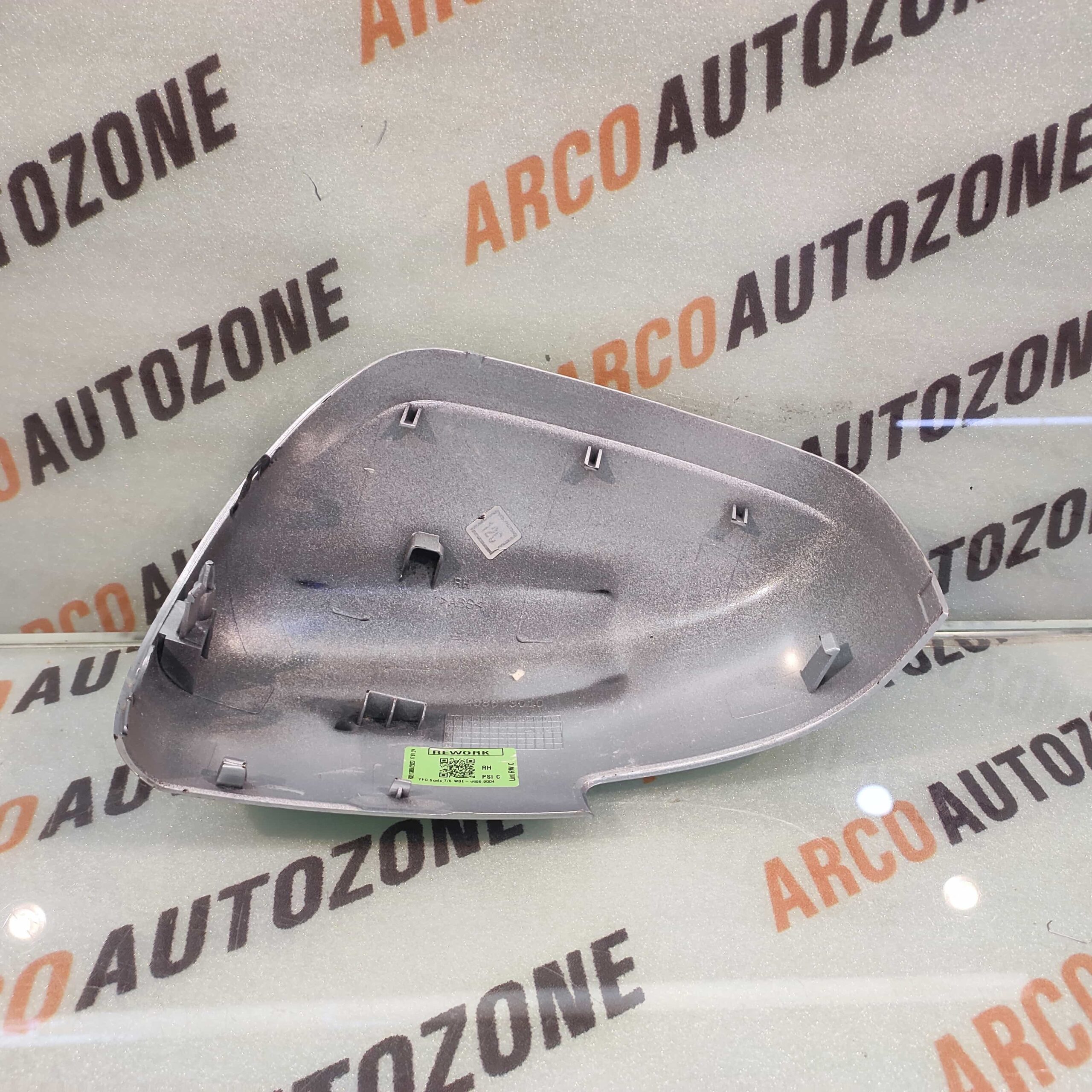 SIDE MIRROR RIGHT COVER VICTORIS WITH INDICATOR