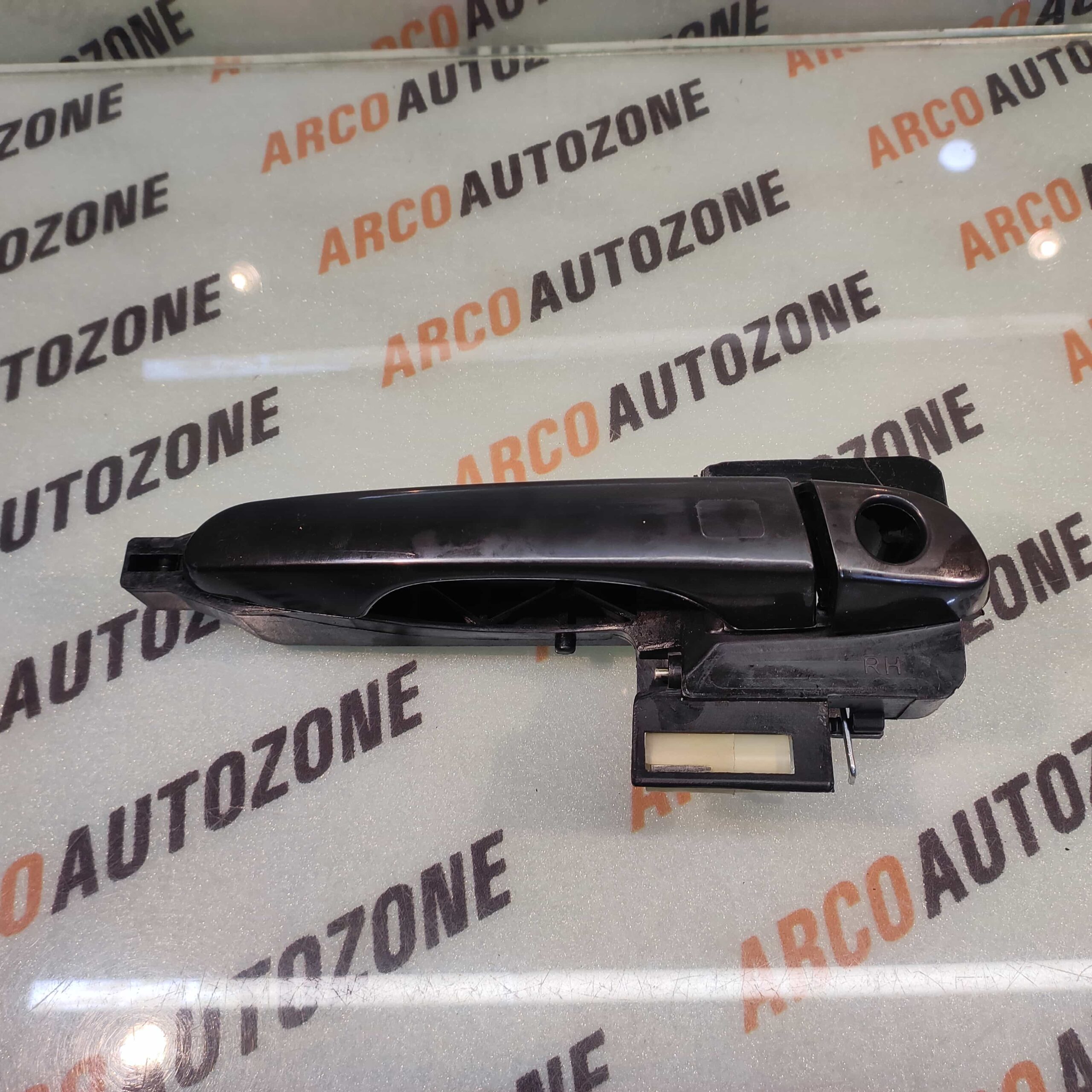 OUTER HANDLE WITH BRACKET CRETA 1ST GEN FRONT RIGHT CI00292L