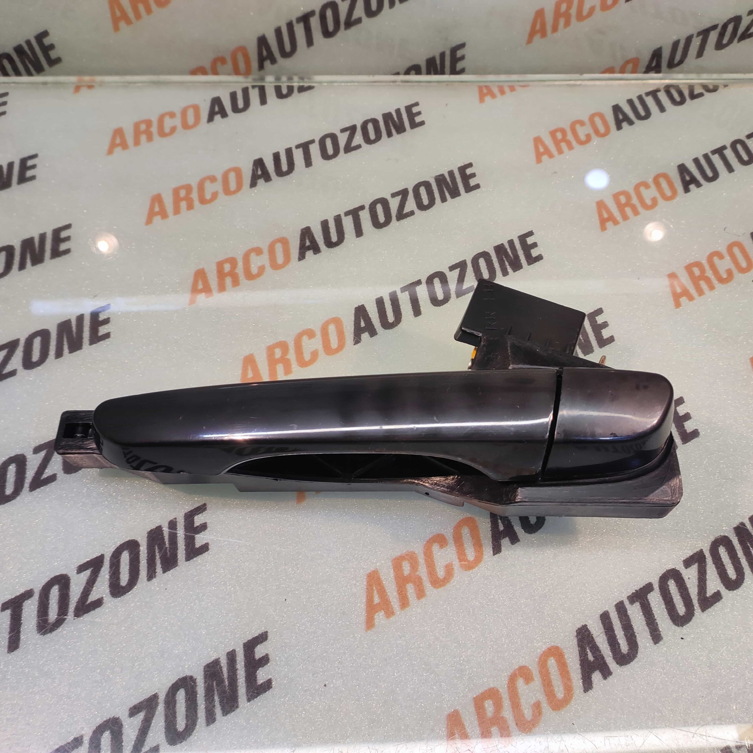 OUTER HANDLE WITH BRACKET CRETA 1ST GEN REAR LEFT CI00293L