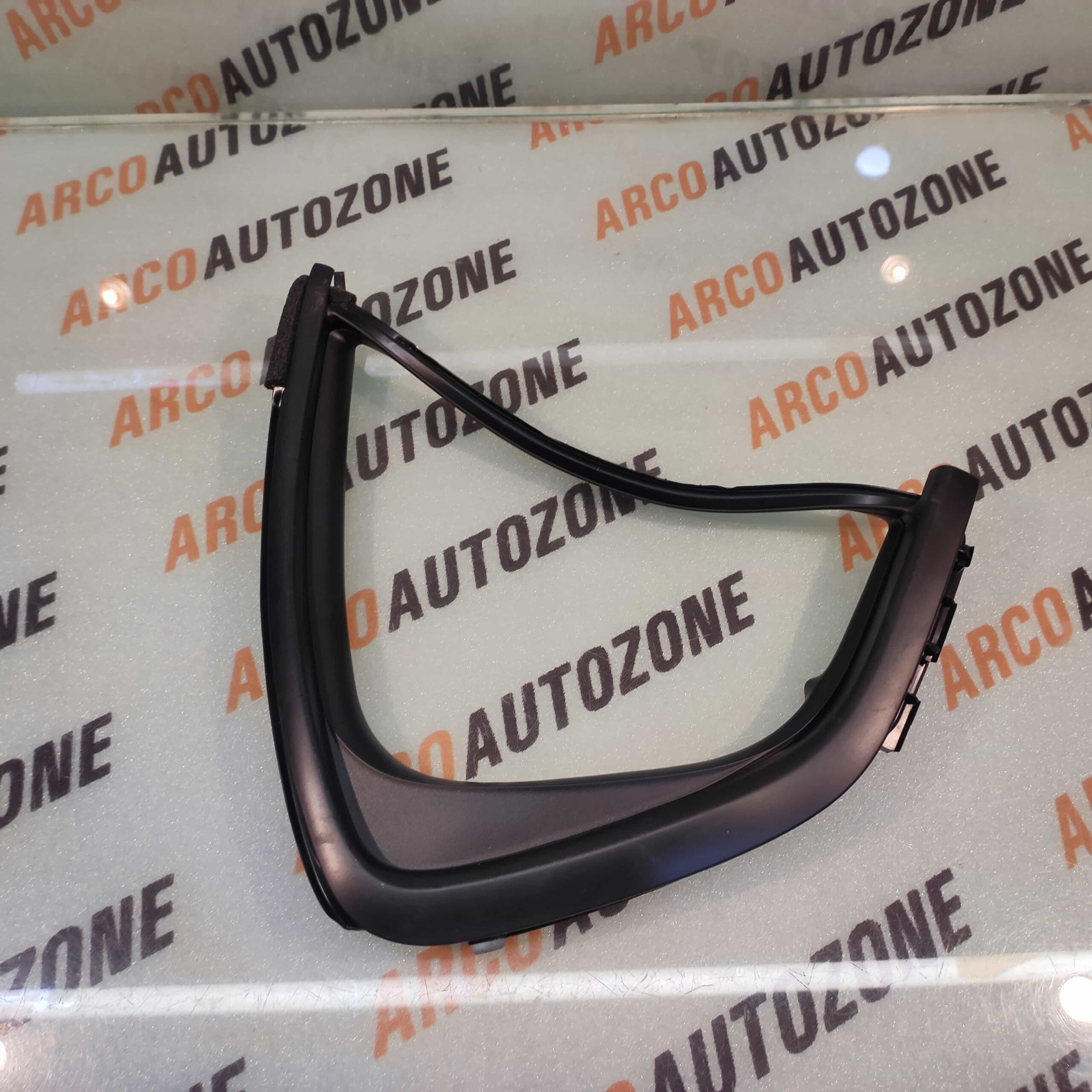 QUARTER GLASS RUBEER AMAZE 18 RIGHT HON 73441TSV