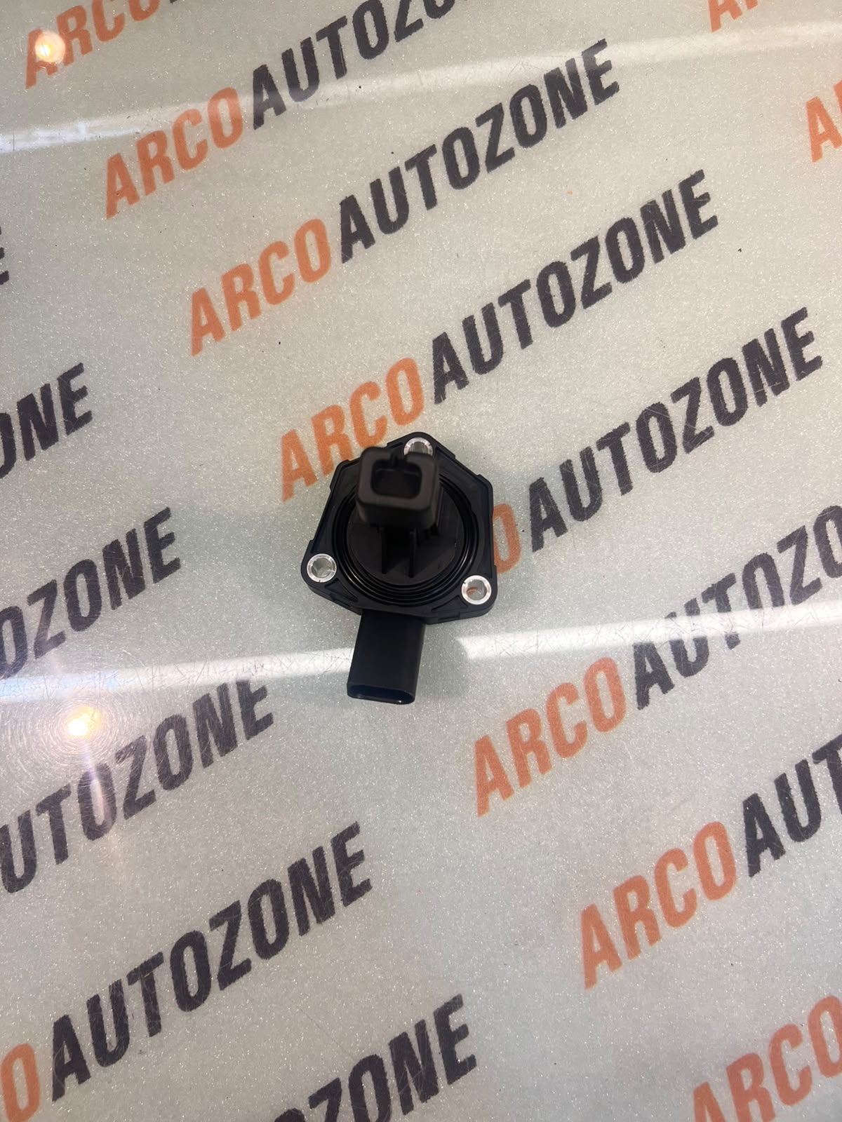 OIL LEVEL SENSOR A3 OCTAVIA NM VIKA 04L907660C
