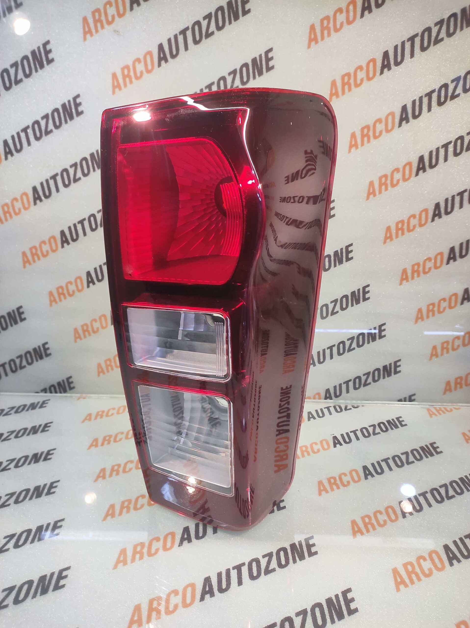 LIGHTING TAIL LIGHT DMAX RIGHT IMP