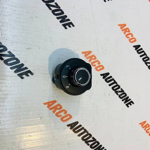SIDE MIRROR SWITCH POLO VENTO RAPID AMEO NON AUTO IMP 6RF959565A