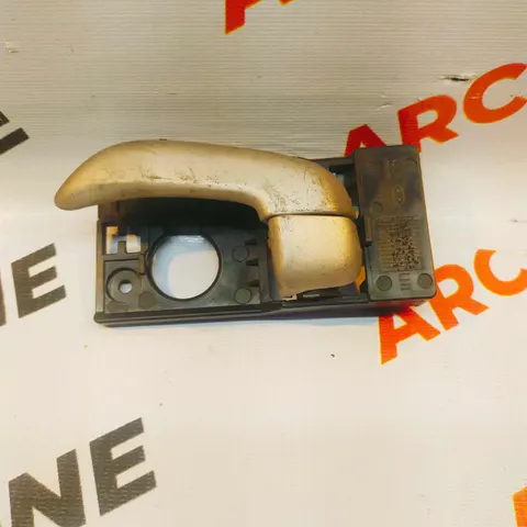 RC LEVER INNER HANDLE I10 SILVER LEFT HYU 826130X020