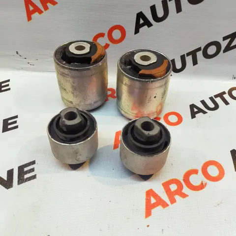 FRONT BUSH KIT SET OF 4 SUPERB OLD MAPCO 33840 33932