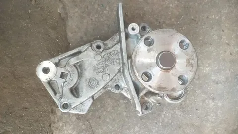 WATER PUMP FIESTA ECOSPORT PETROL 6 HOLE FORD 7S7Z8501N