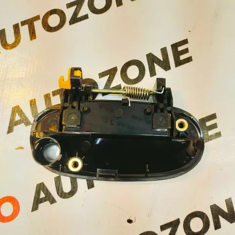 OUTER HANDLE SPARK FRONT LEFT