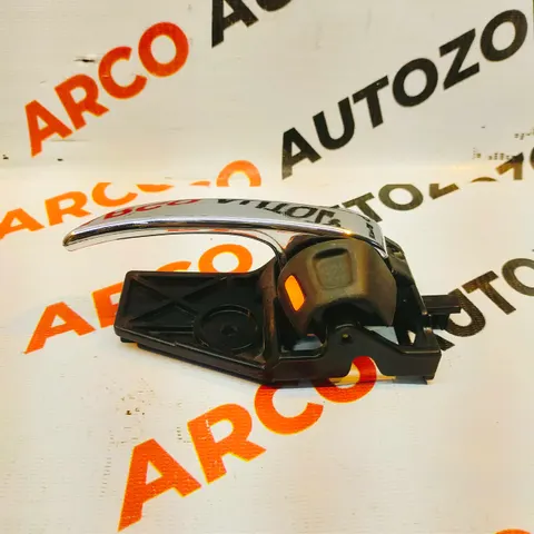 RC LEVER INNER HANDLE SWIFT BALENO DZIRE SCROSS LEFT CHROM BLACK MGP 83130M74L10C48