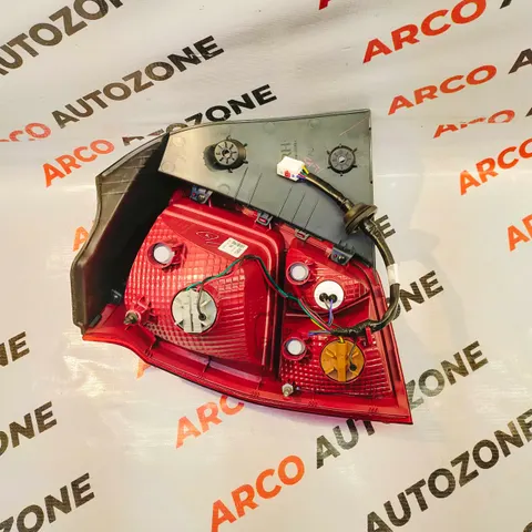 LIGHTING TAIL LIGHT SANTRO 2018 RIGHT HYU 92402C4000