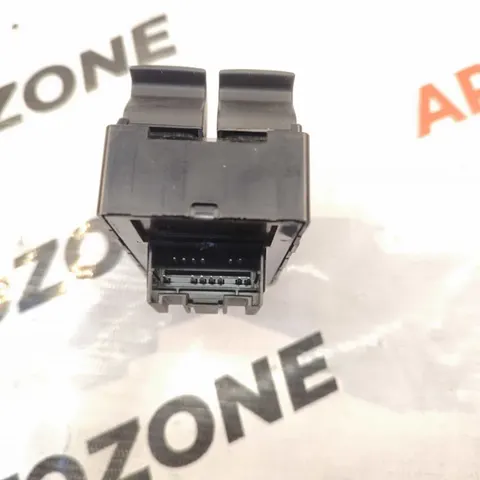POWER WINDOW SWITCH MAIN PUNCH ALTROZ TATA 299104565