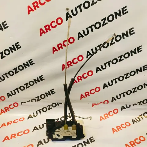 DOOR LATCH I20 FRONT RIGHT MANUAL HYU 813201J000