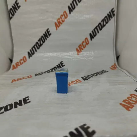 J CASE FUSE 20 AMP BLUE
