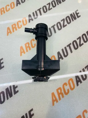 WIPER NOZZLE Q3 T1 LEFT IMP 8U0955101