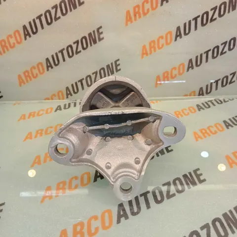 ENGINE MOUNTING LEFT TRIBER IMP