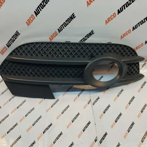 FOG LAMP COVER Q3 RIGHT T1 12 TO 14 8U0807682A
