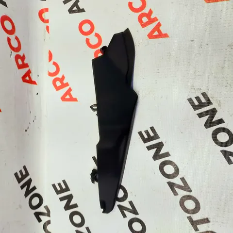 COWEL TOP KONE DZIRE 18 RIGHT MGP 72371M56R005PK