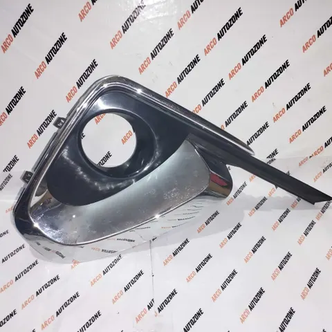 FOG LAMP COVER FORTUNER T4 RIGHT ACC TYDFO4FLCR