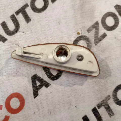 FENDER INDICATOR I20 YELLOW LEFT AG